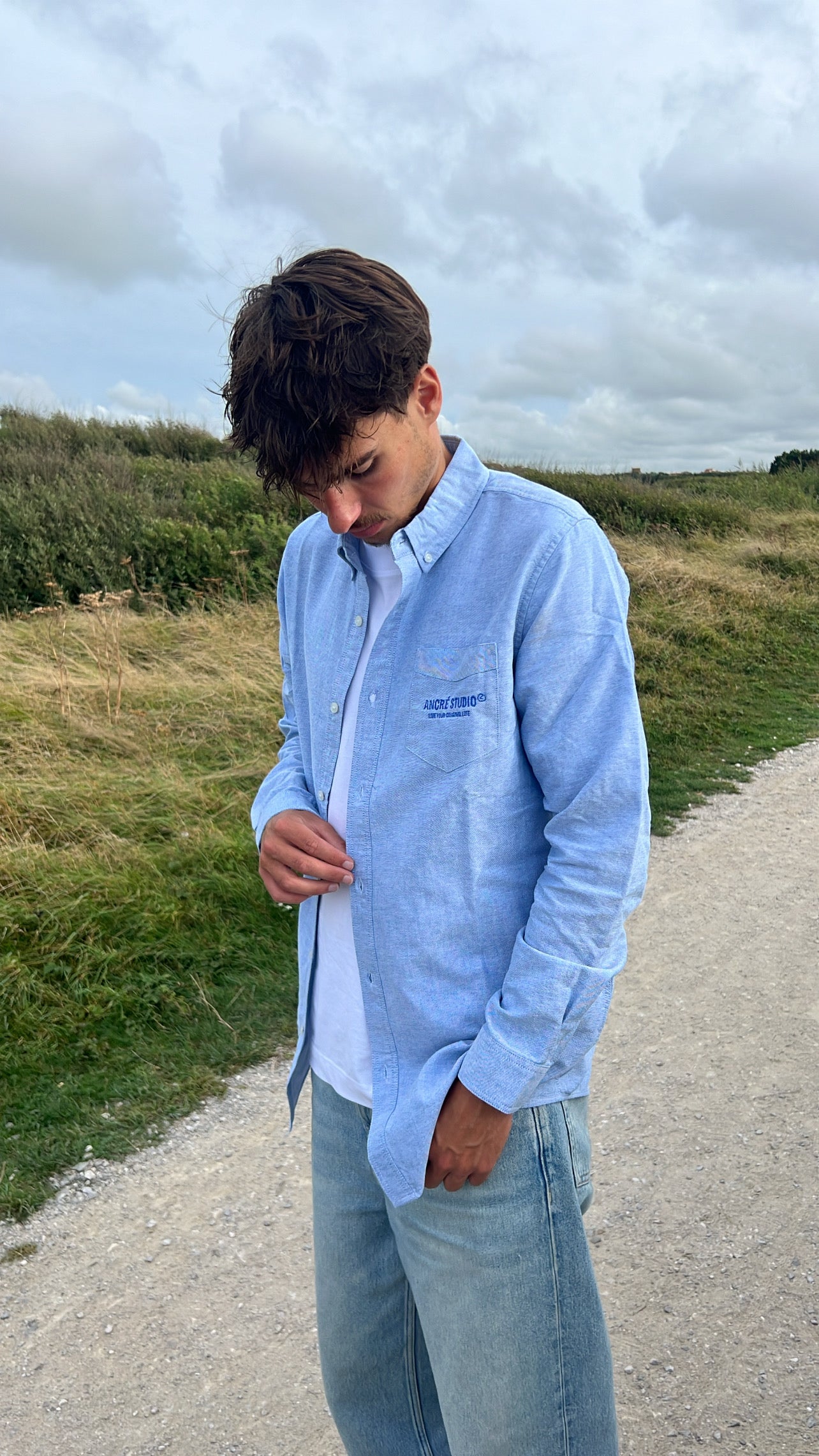 Chemise brodée « ancré » bleue