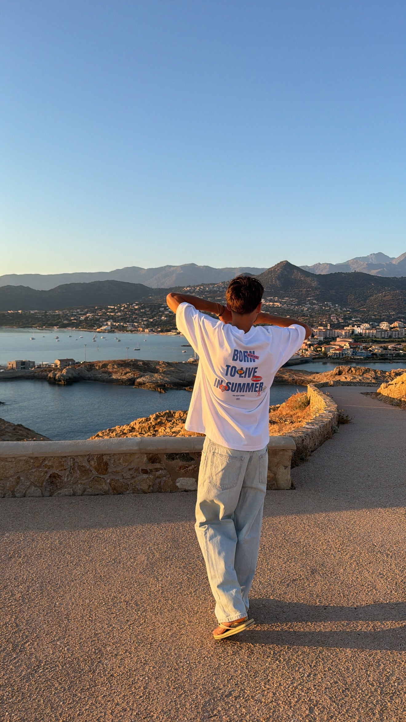 T-shirt "born to live in summer"