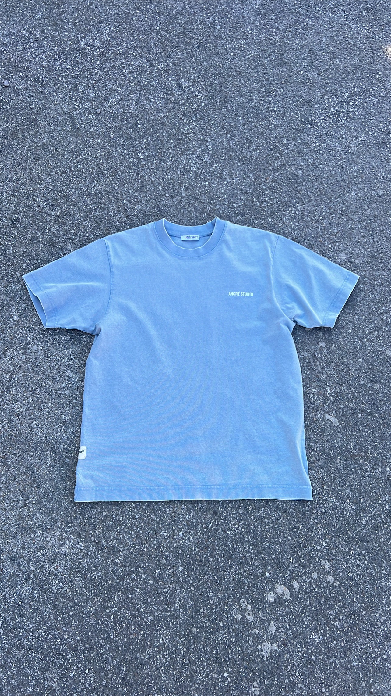 T-shirt « too busy » bleu délavé