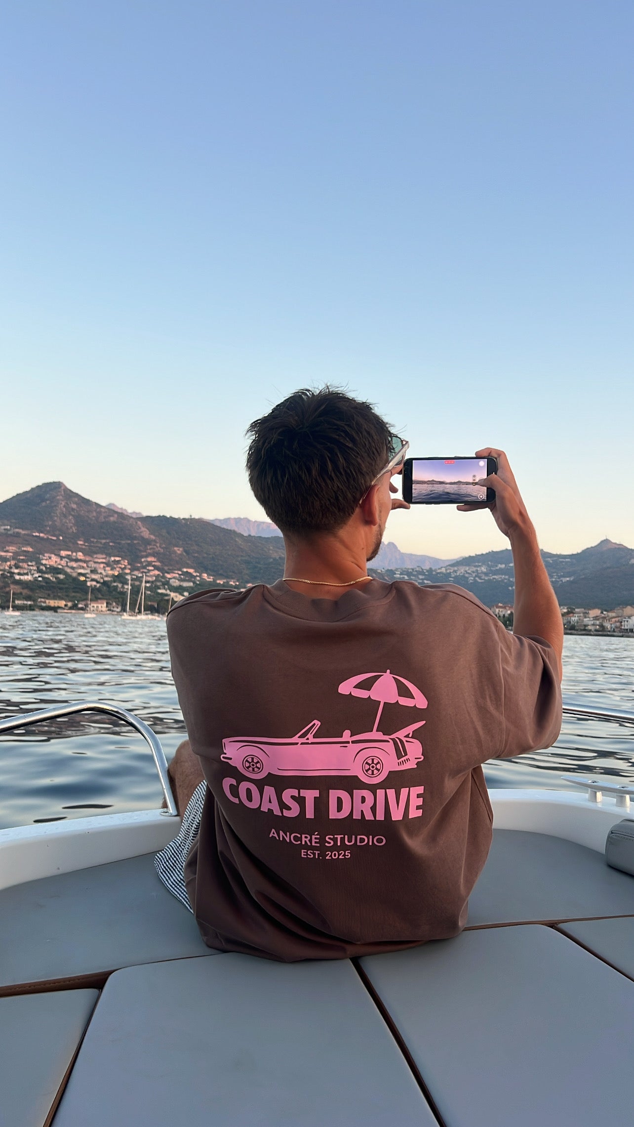 T-shirt "coast drive" marron