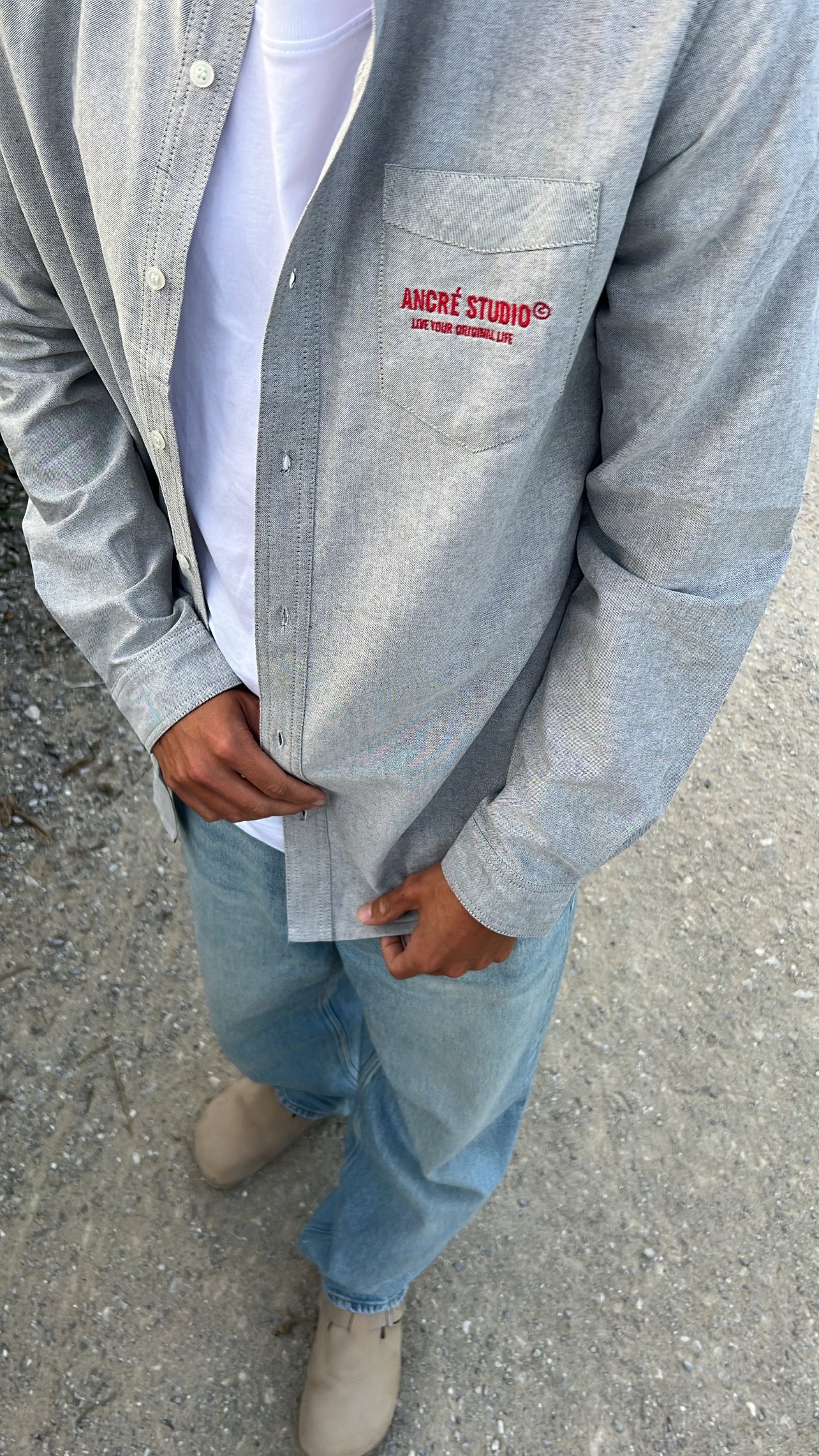 Chemise brodée « ancré » grise