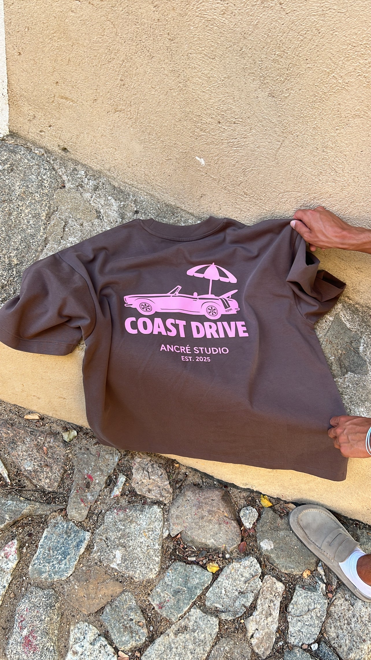 T-shirt "coast drive" marron