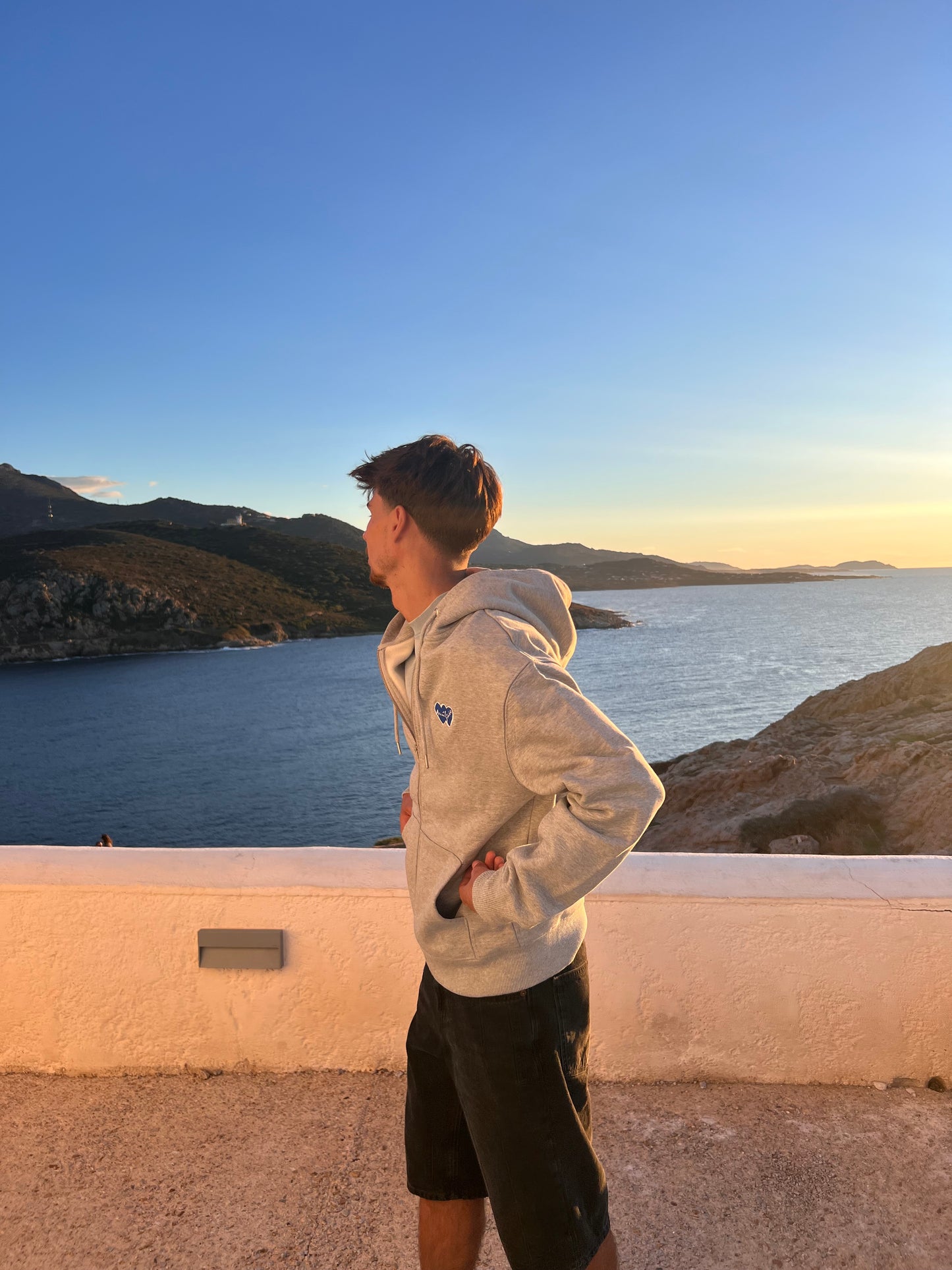 Hoodie brodé zippé « change the rules »