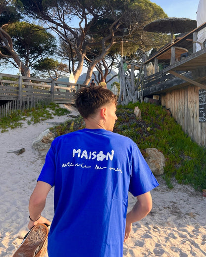 T-shirt "maison avec vie sur mer" bleu