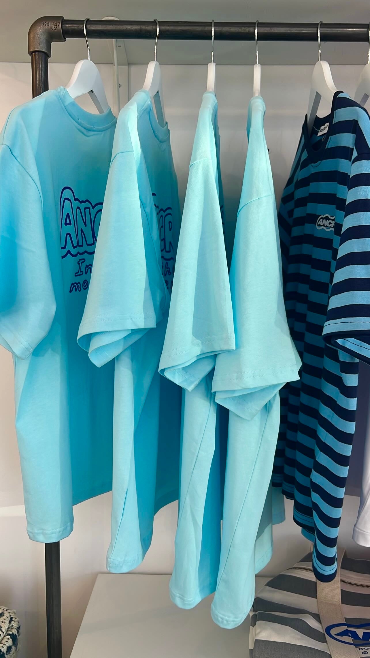 T-shirt "ancré in the moment" turquoise