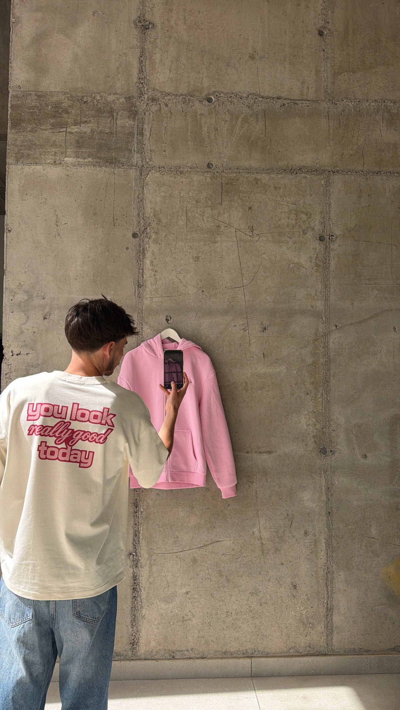 T-shirt "you look really good"