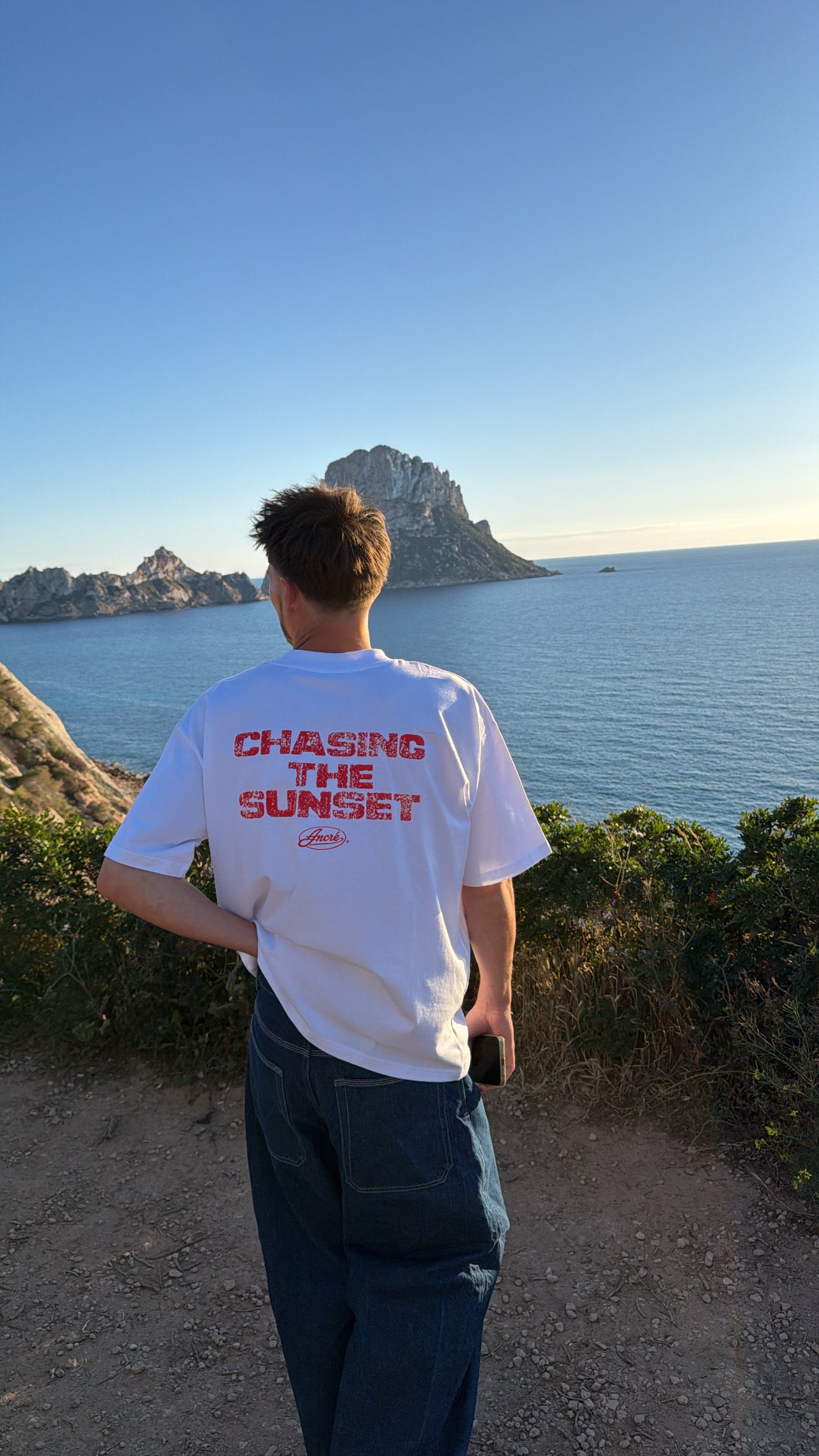 T-shirt "chasing the sunset" blanc