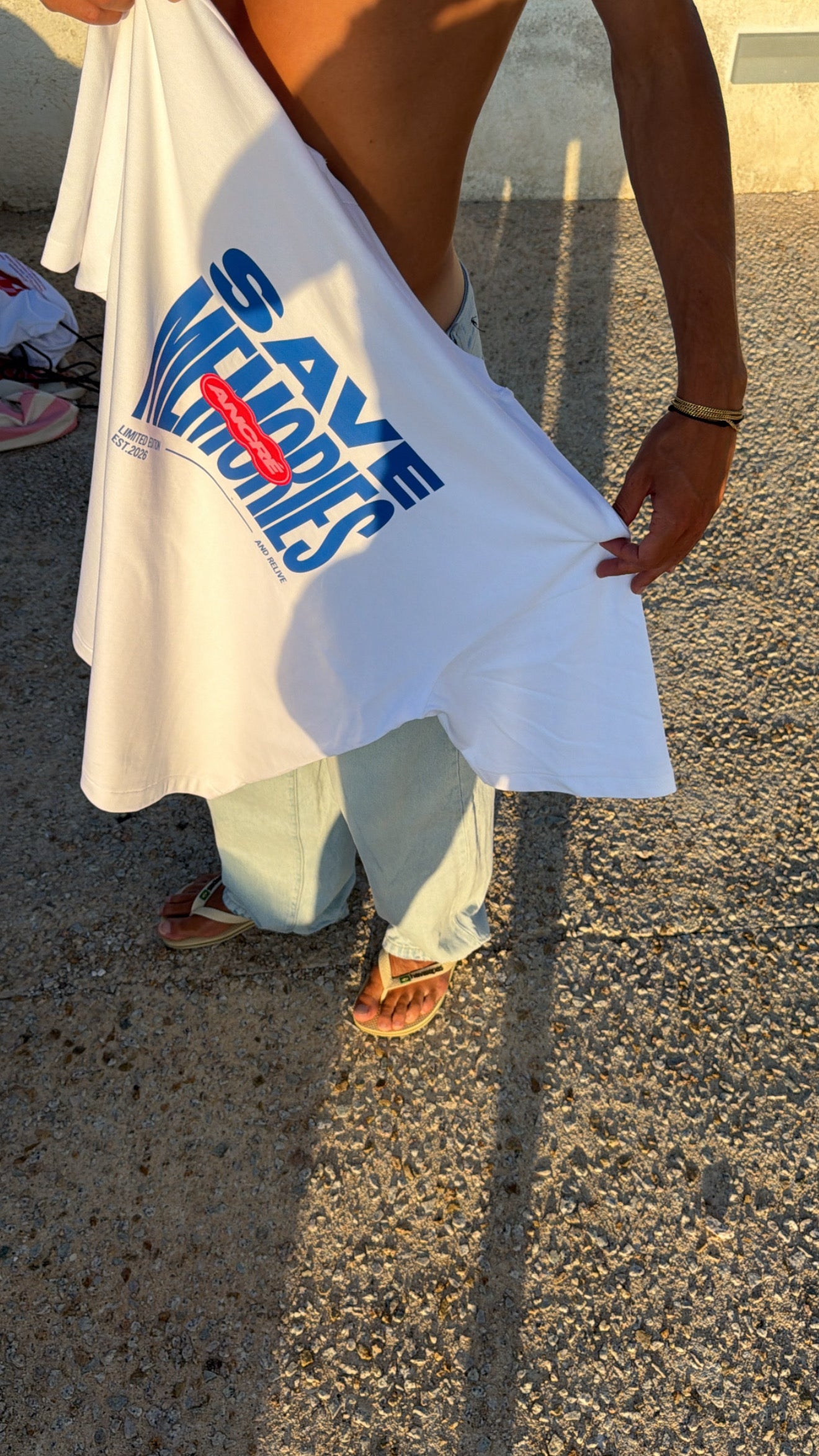 T-shirt "save memories" blanc