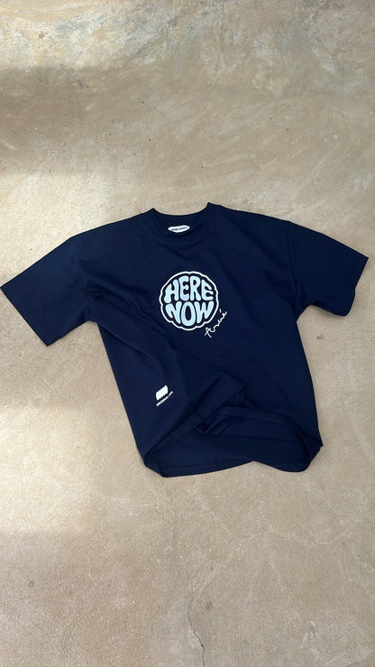 T-shirt "here and now" bleu marine