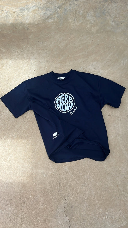 T-shirt "here and now" bleu marine