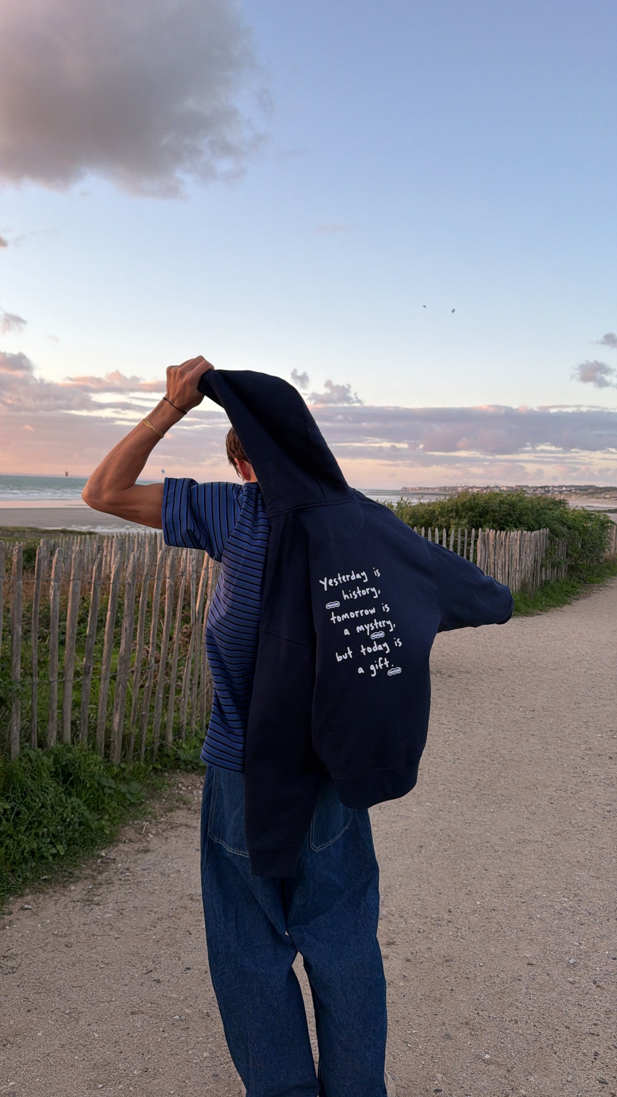 Hoodie zippé "signature" bleu marine