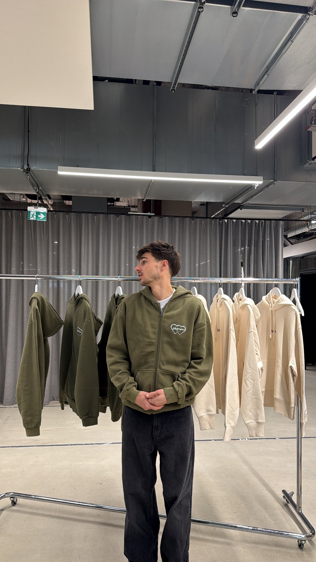 Hoodie zippé "logo bouclette" kaki délavé