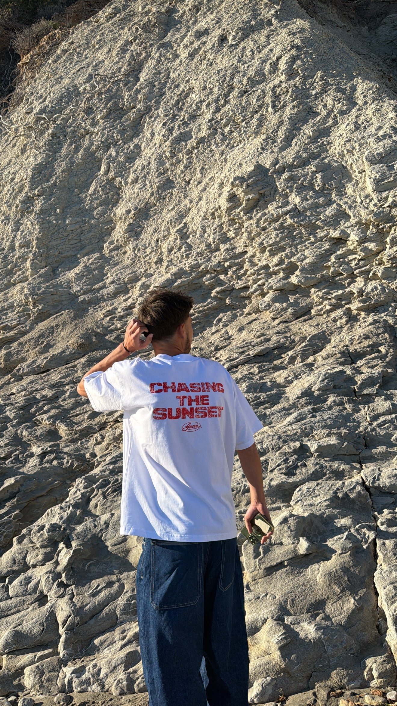 T-shirt "chasing the sunset" blanc