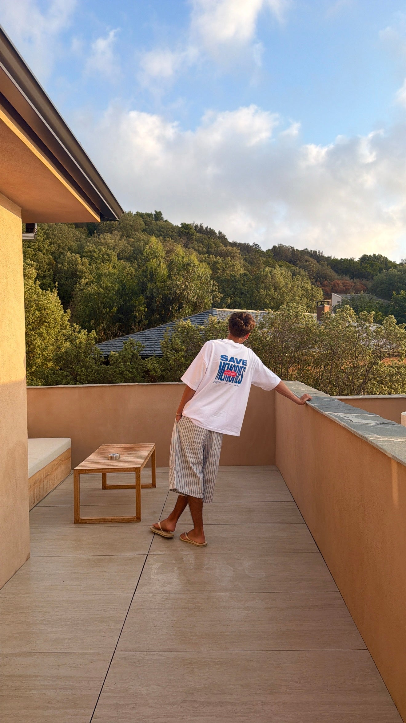 T-shirt "save memories" blanc